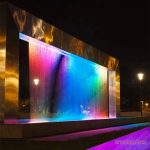 آبنما بارانی با رنگ های RGB