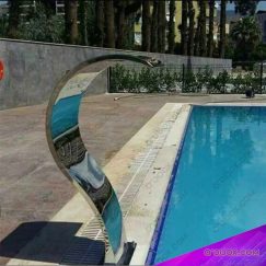 کرتین استخری اس